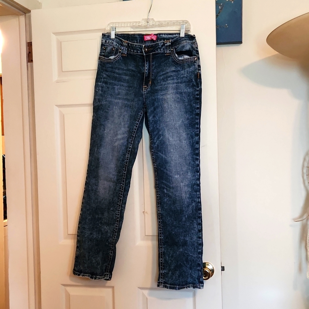 Zanadi size 16 distressed jeans